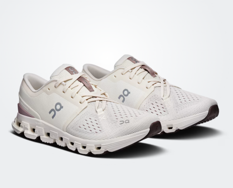 On Cloud  Cloud X4- Womens