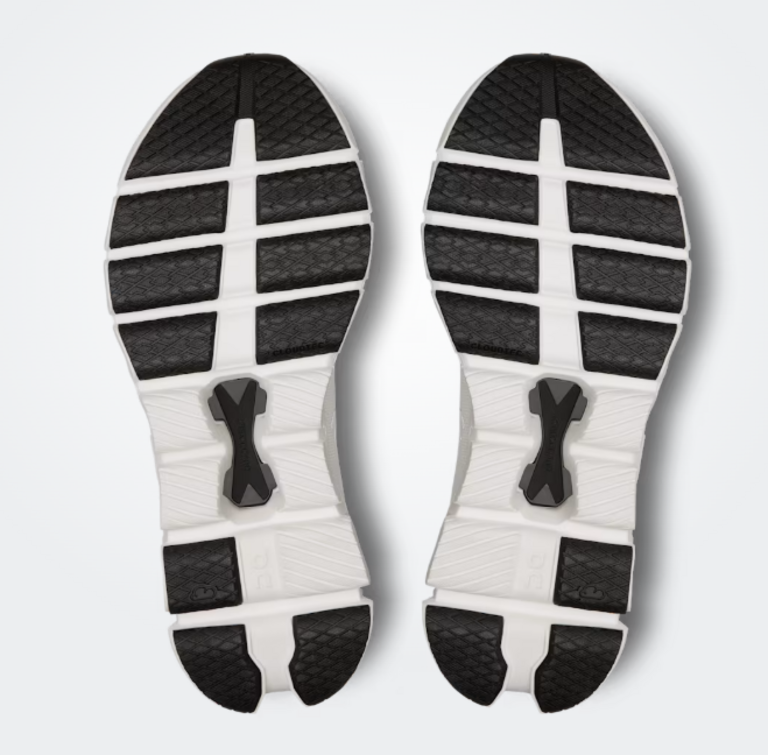 On Cloud  Cloud X4- Womens