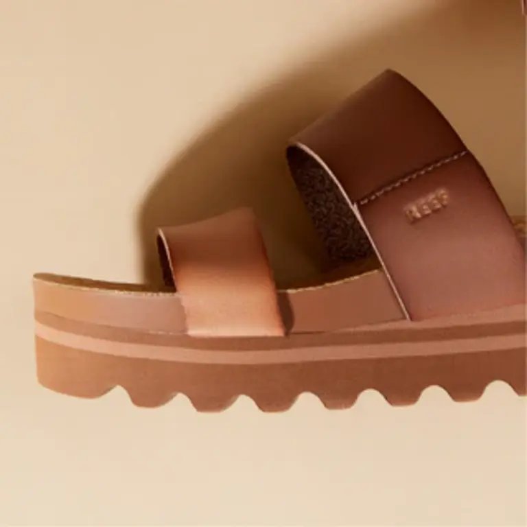 Reef Cushion Vista Hi Sandal