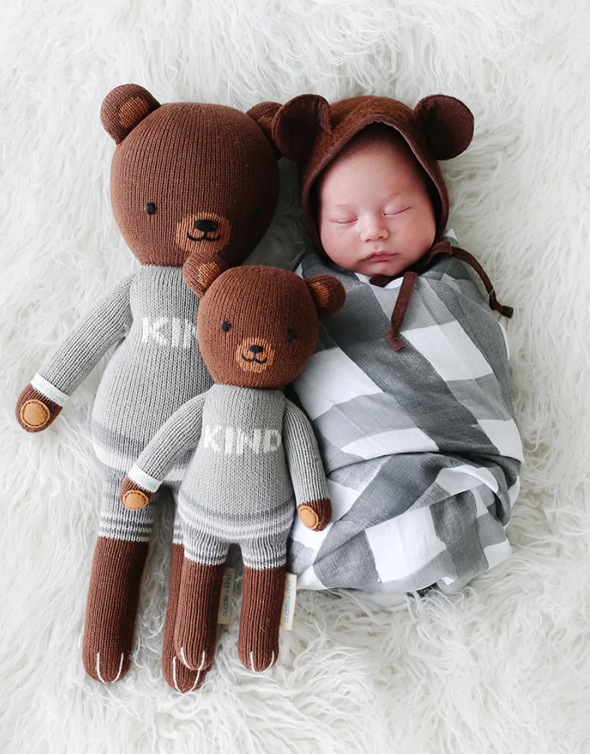 cuddle + kind Little Oliver The Bear-3