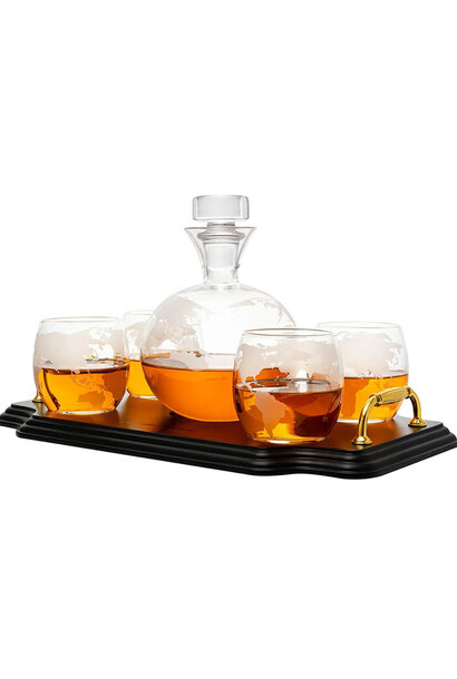 https://cdn.shoplightspeed.com/shops/625870/files/56153505/410x610x2/wine-savant-wine-savant-globe-decanter-w-4-glasses.jpg