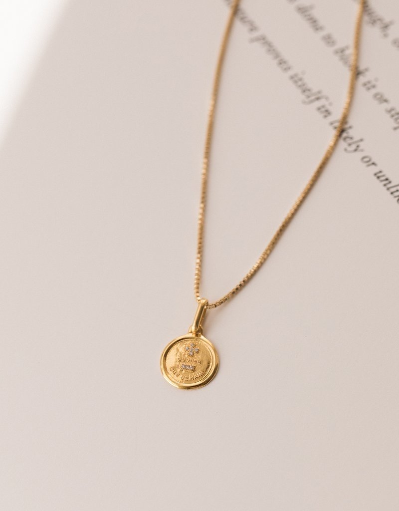 Leah Alexandra Round Love Token Necklace - Gold