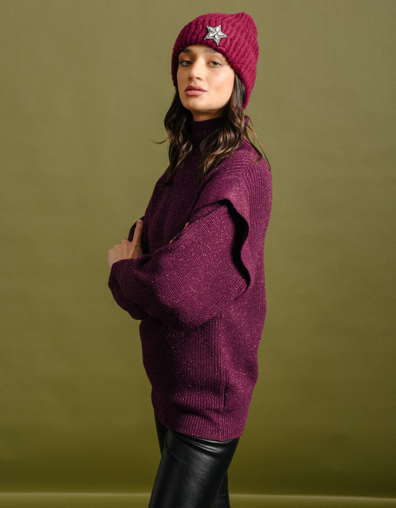Molly Bracken Star Knit Toque