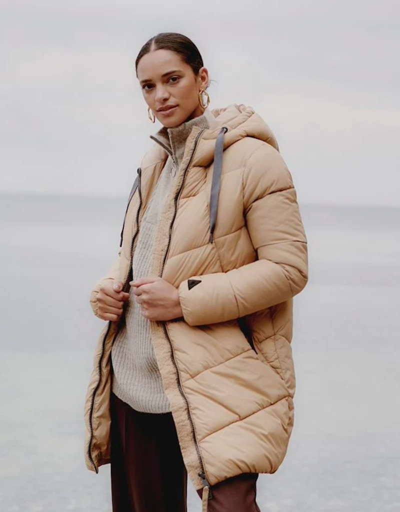 Manizales Beige Long Quilted Coat