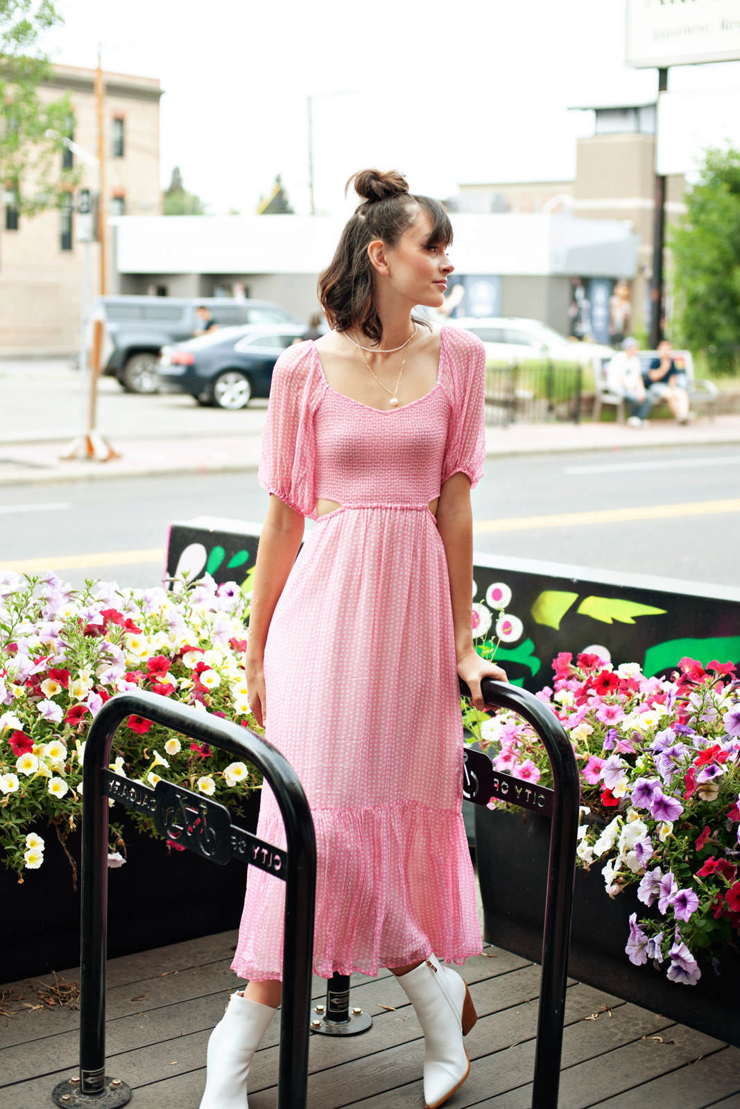 SALTWATER LUXE SHARICE MIDI DRESS IN HOT PINK