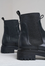 Indi and Cold Huntley Leather Chelsea Boot