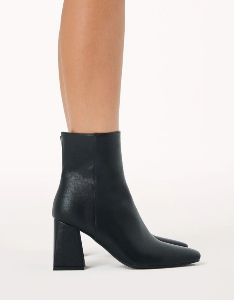 Odetta Square Toe Ankle Boot - Adorn Boutique