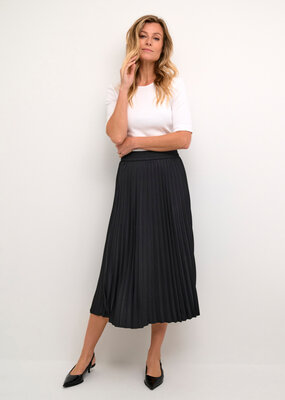 Kaffe Leandra Pleated Midi Skirt in Midnight