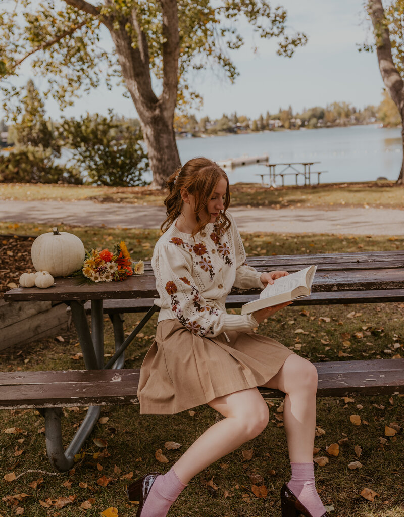Louizon Vienna Tie Daisy Cardigan