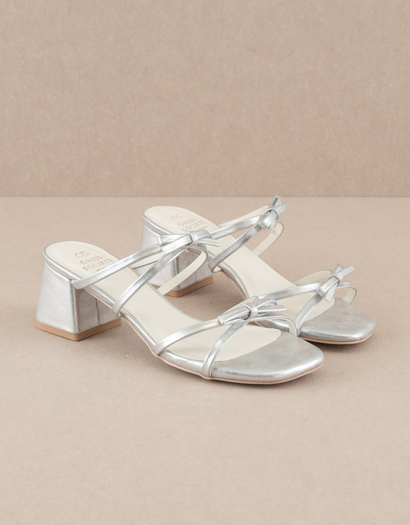 Oasis Society The Maci Strappy Heels with Bow