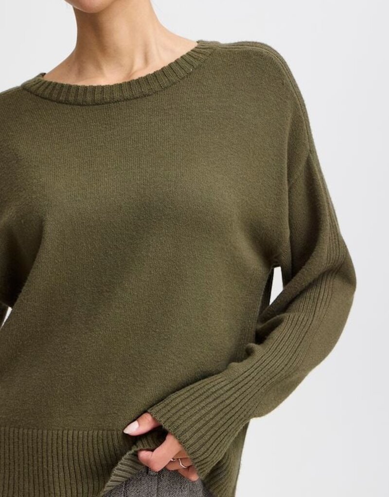 B.Young Manina Short Jumper