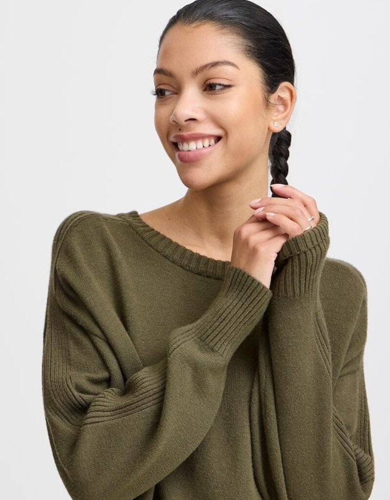 B.Young Manina Short Jumper