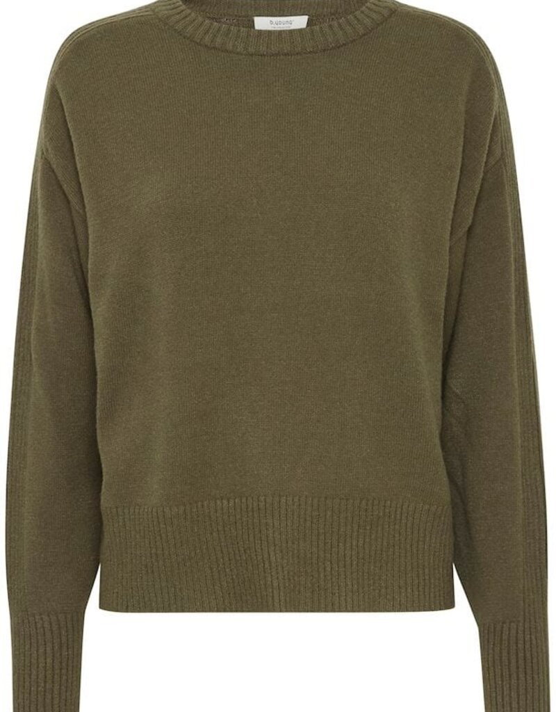 B.Young Manina Short Jumper