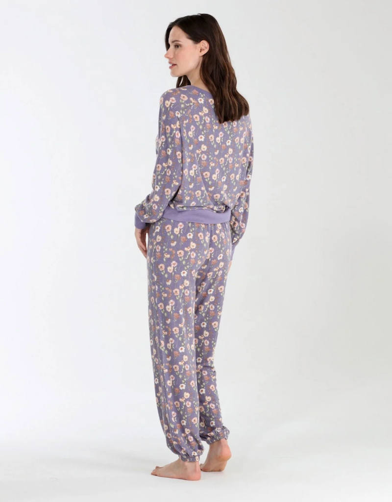 Honeydew Star Seeker Lounge Set in Nova Floral