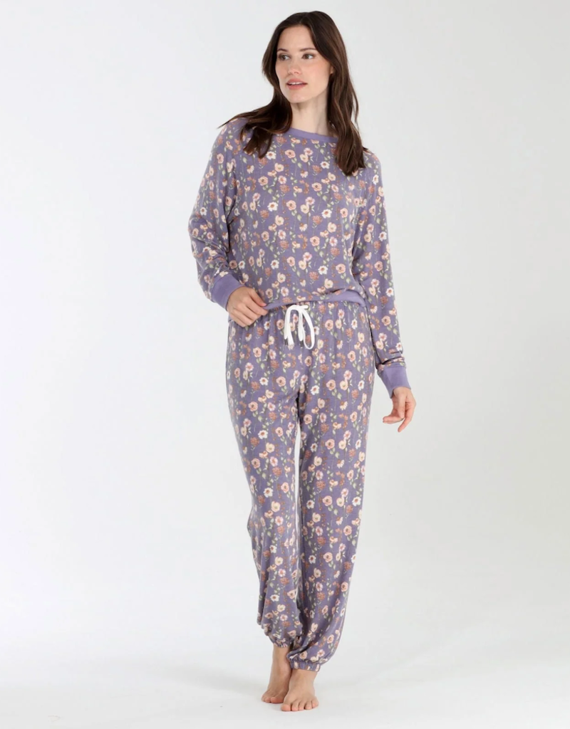 Honeydew Star Seeker Lounge Set in Nova Floral