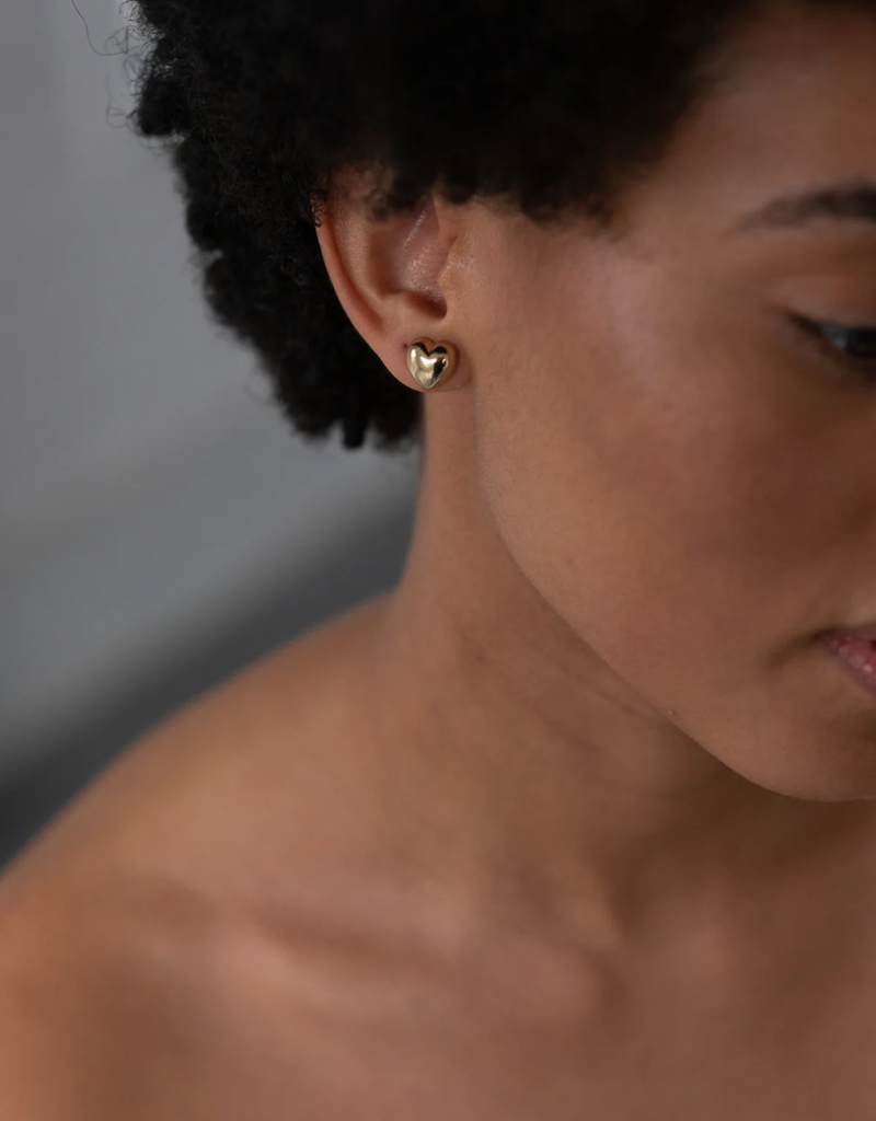 Lisbeth Baby Heart Studs