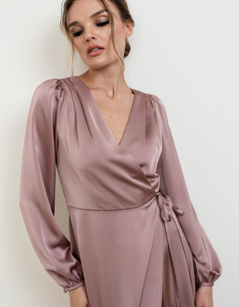 Soieblu Lesa Long Sleeve Satin Maxi Dress in Rose