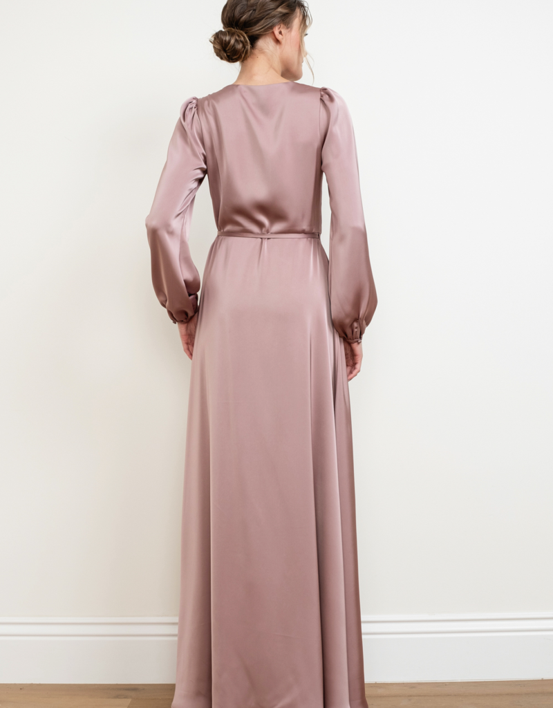 Soieblu Lesa Long Sleeve Satin Maxi Dress in Rose