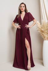 Soieblu Georgia Pleated Maxi Dress in Burgundy