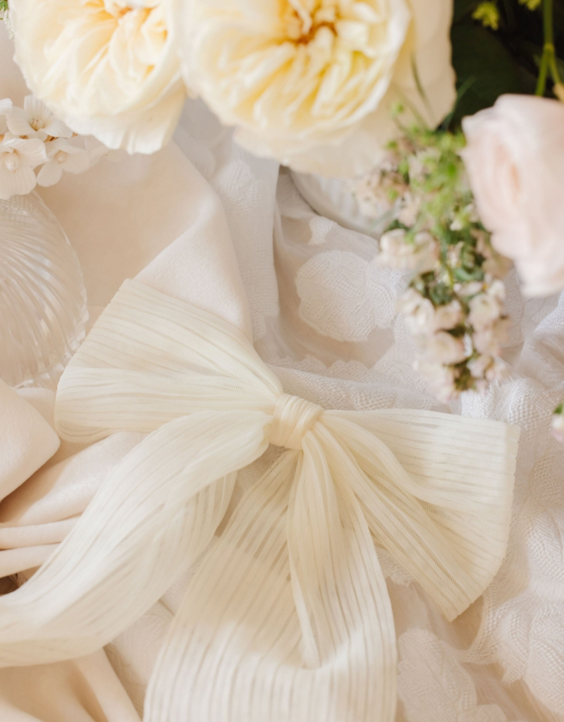 Covetd Bella Hair Bow in Ivory