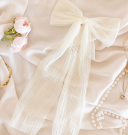Covetd Bella Hair Bow in Ivory