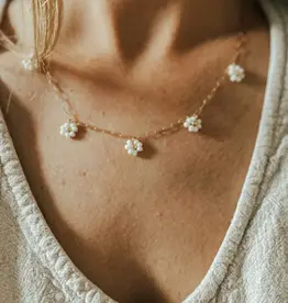 Oak + Eve Bloom Necklace with Flower Bead Detail