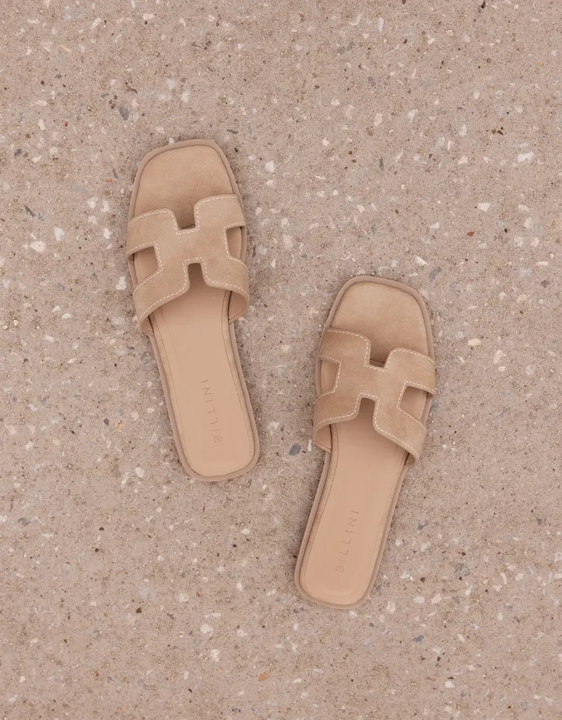 Billini Gordy Sandal in Taupe Nubuck