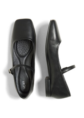 ICHI Kathy Flats *Only One Left - Size 5*