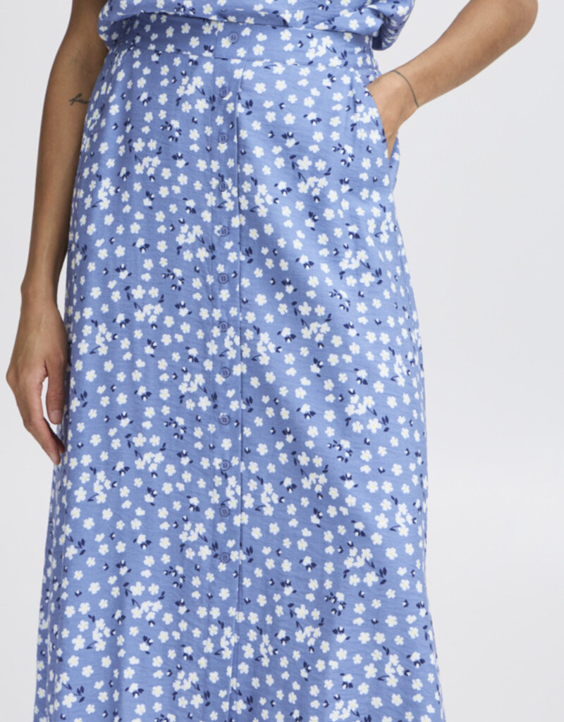 B.Young Ibano Skirt