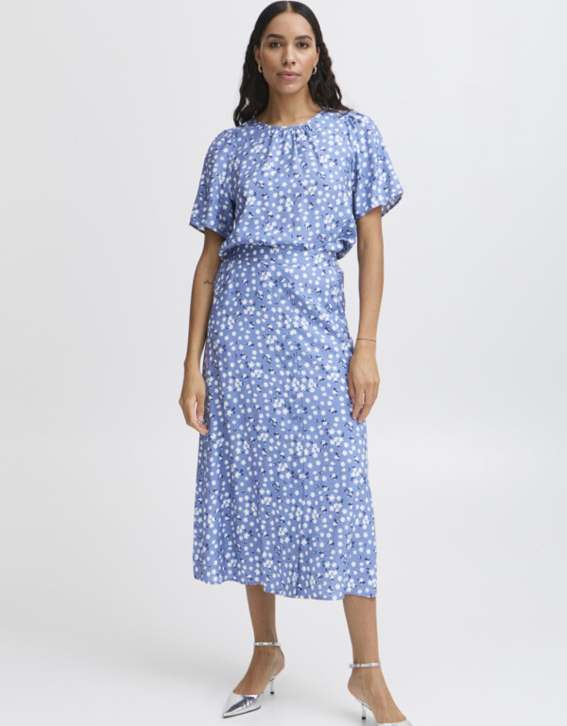B.Young Ibano Skirt
