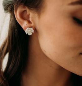 Luna & Stone Thalia Flower Stud Earring