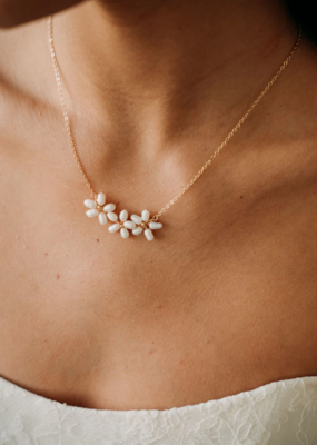 Luna & Stone Daria Daisy Necklace