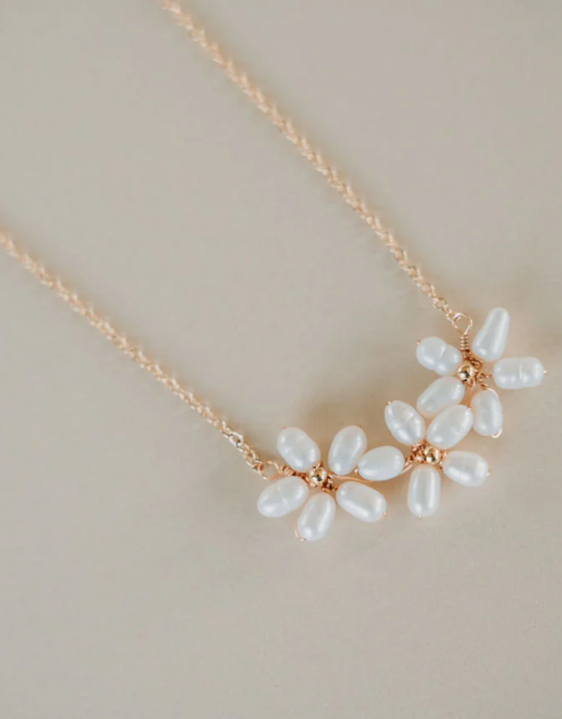 Luna & Stone Daria Daisy Necklace