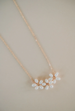 Luna & Stone Daria Daisy Necklace