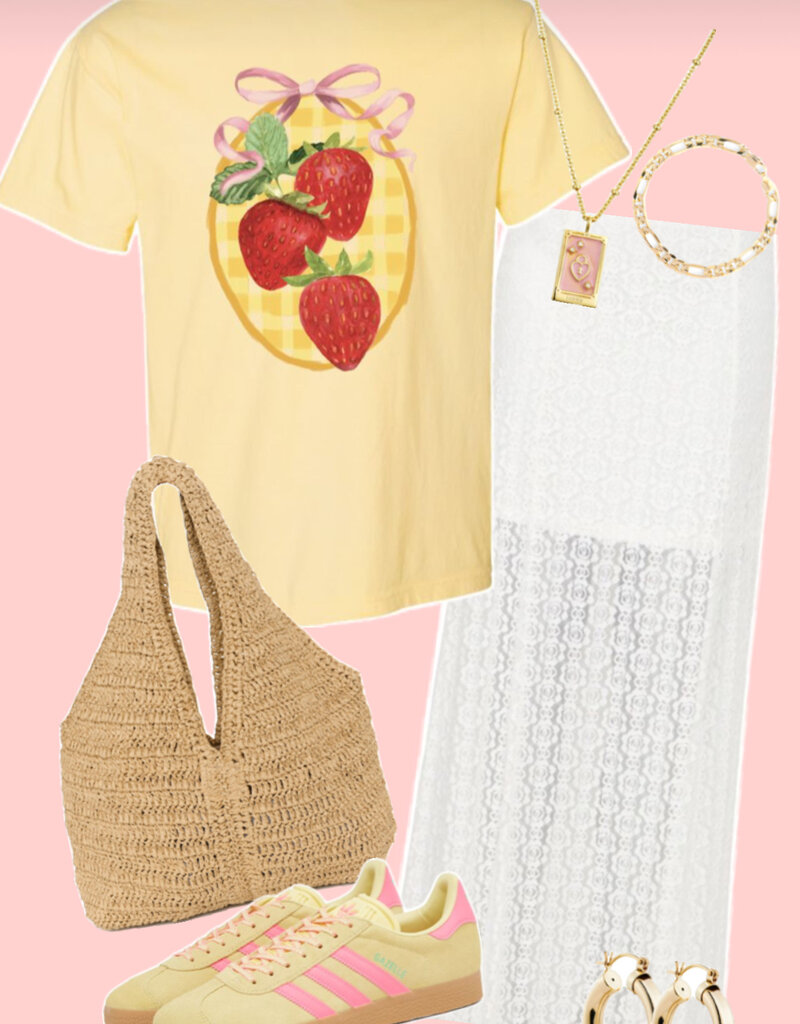 Perfectly Imperfect Designs Strawberry Picinic Yellow Oversized T-Shirt