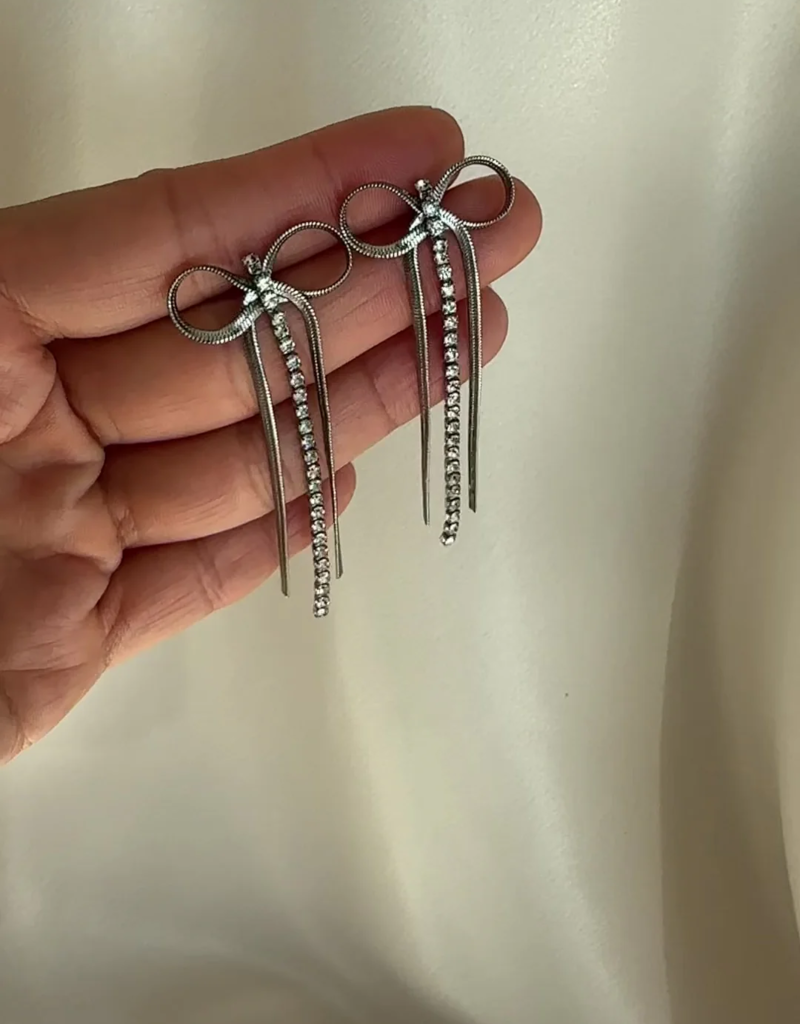 Olive & Piper Selene Bow Earrings