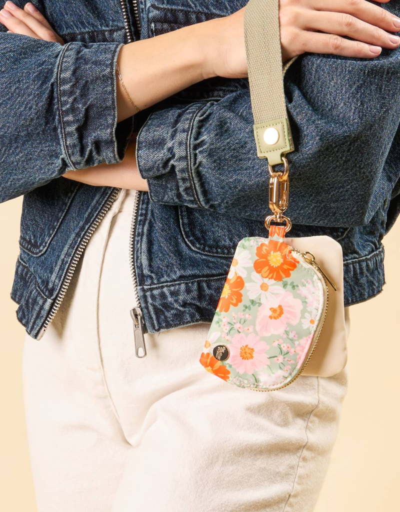 The Darling Effect Dynamic Duo Wristlet - Boquet Beauty Sage