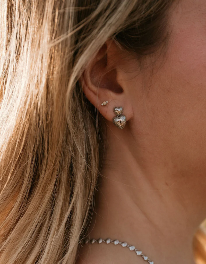 Haiku Lane Heart Song Stud with Classic Etching Detail