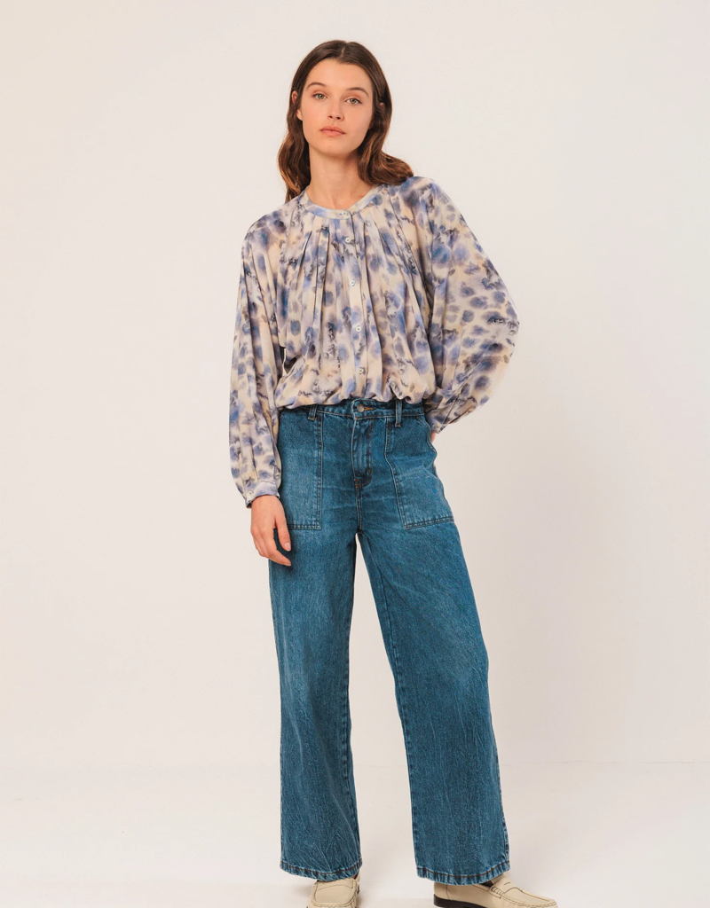 Indi and Cold Soma Watercolor Print Shirt in Azul