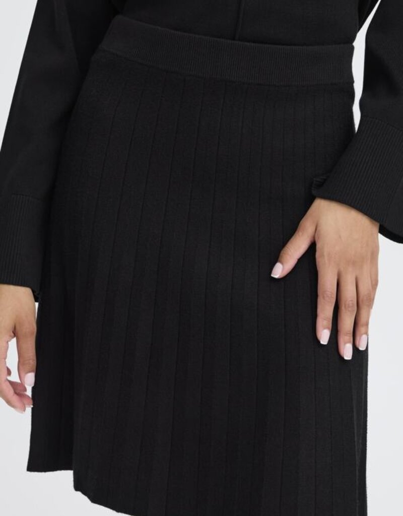 B.Young Marlin Pleated Knit Skirt in Black