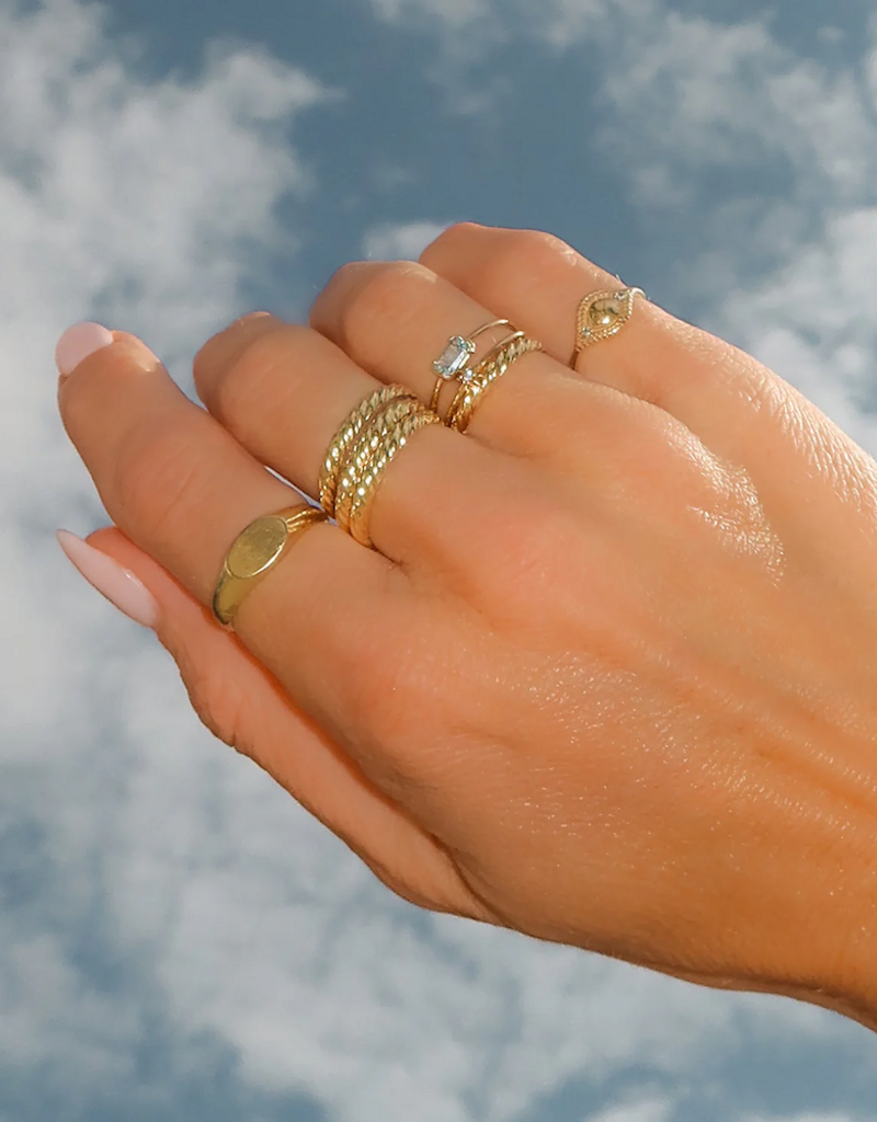 Leah Alexandra Wave Ring - Gold