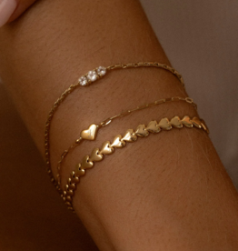 Leah Alexandra Herringheart Bracelet in Gold