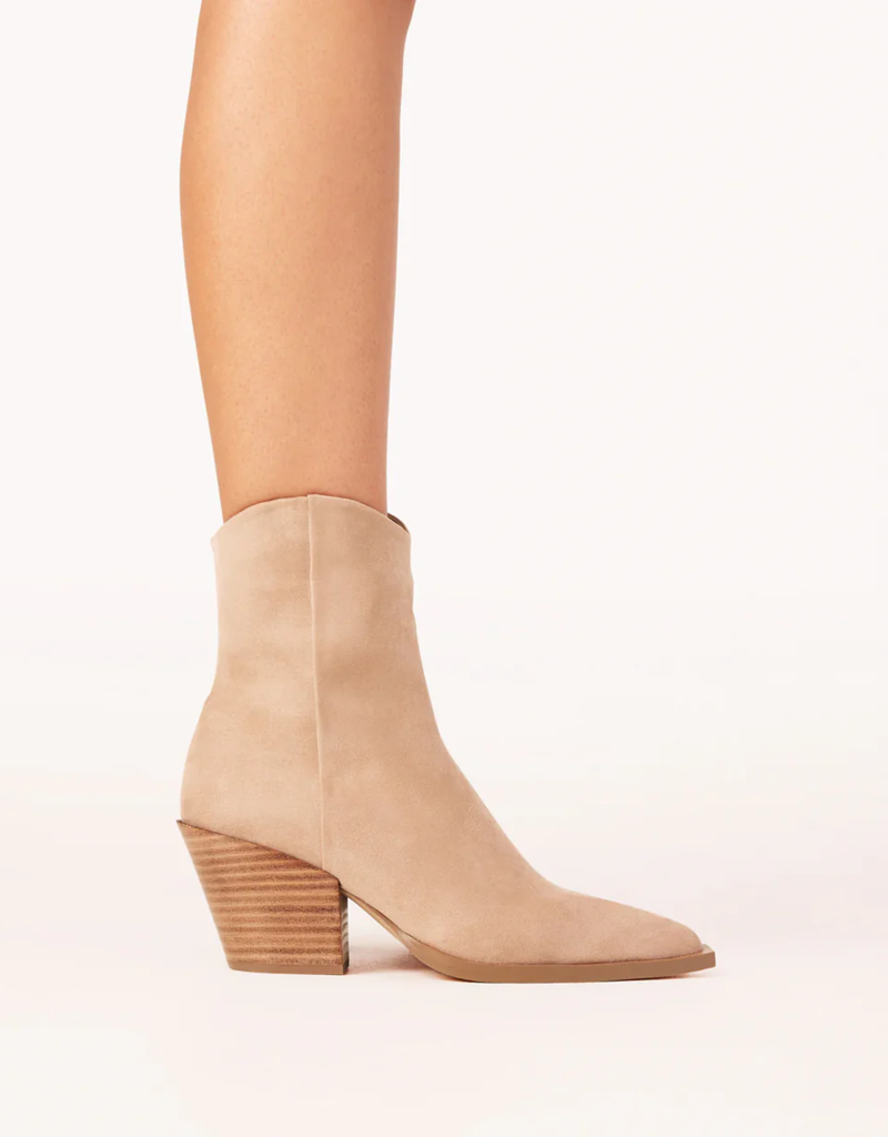 Billini Maysa Suede Booties in Porcini