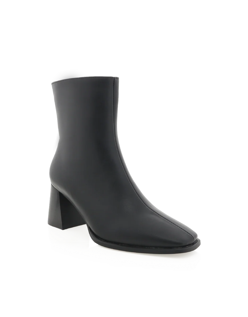 Billini Alania Boot in Black