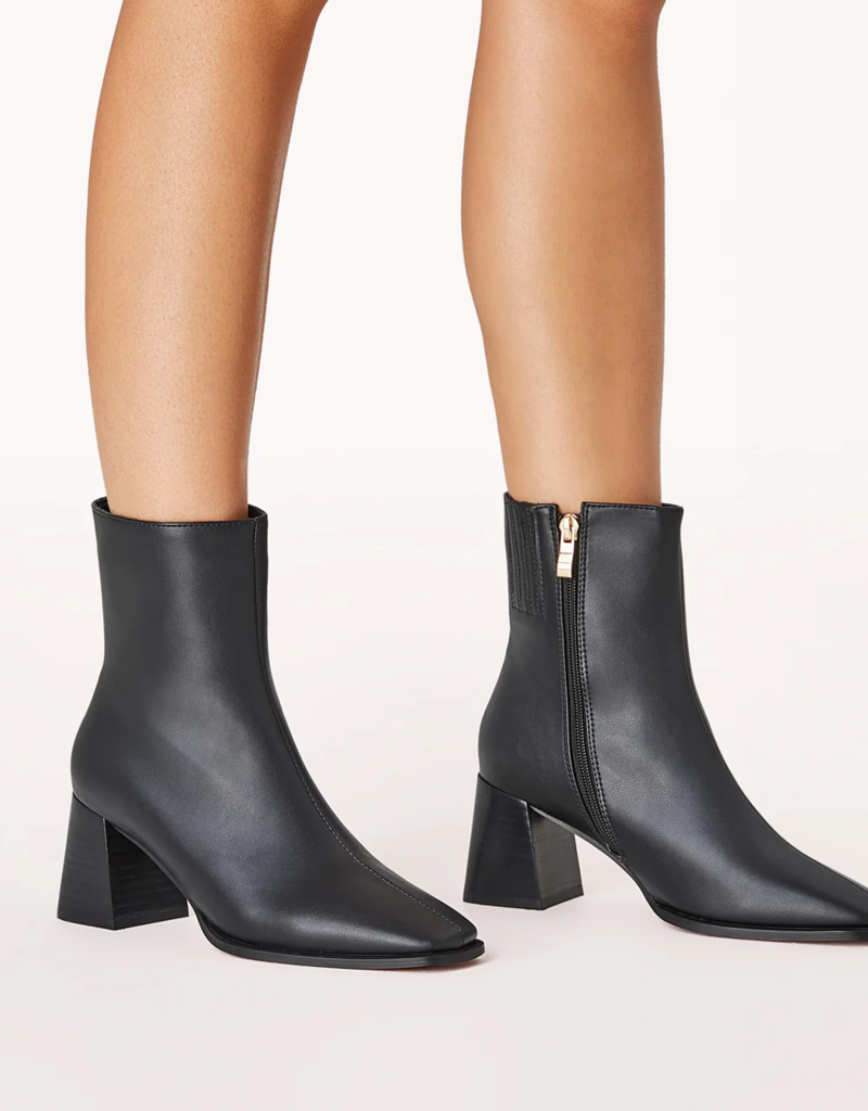 Billini Alania Boot in Black