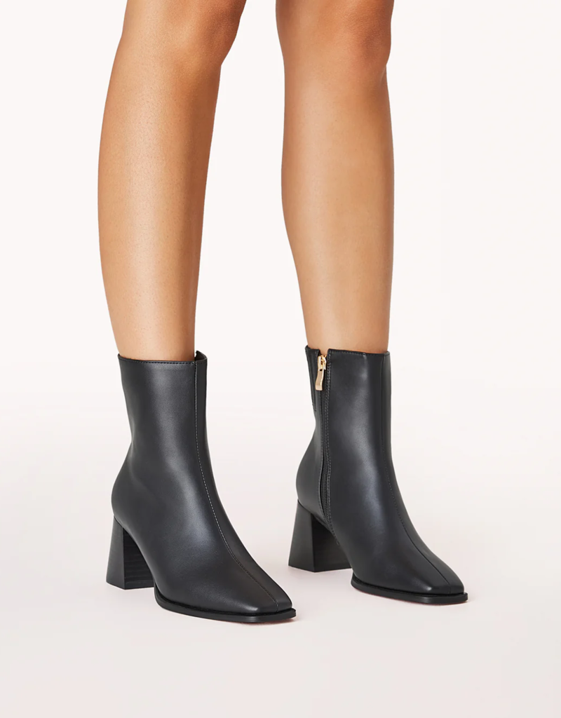 Billini Alania Boot in Black