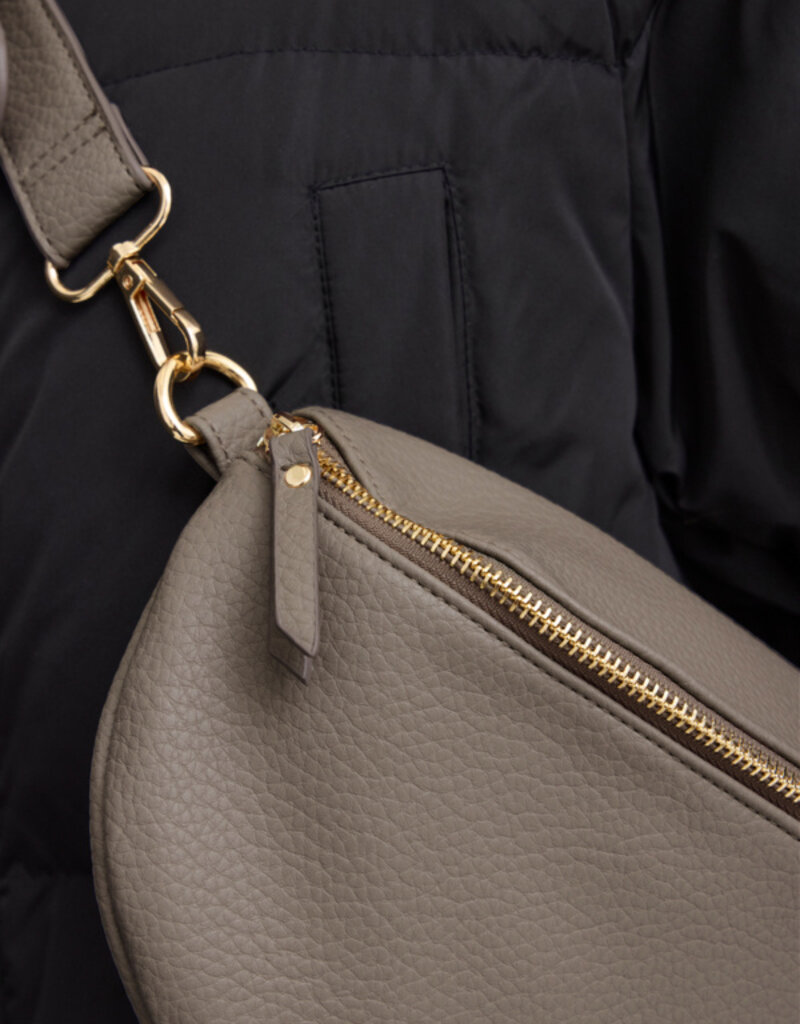 ICHI Sitka Bum Bag in Black