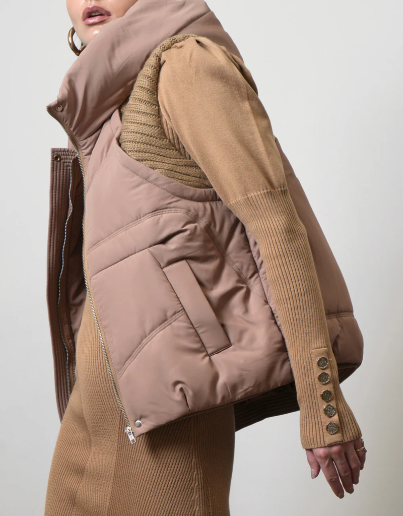 Greylin Douglas Ribbed Puffer Hooded Vest