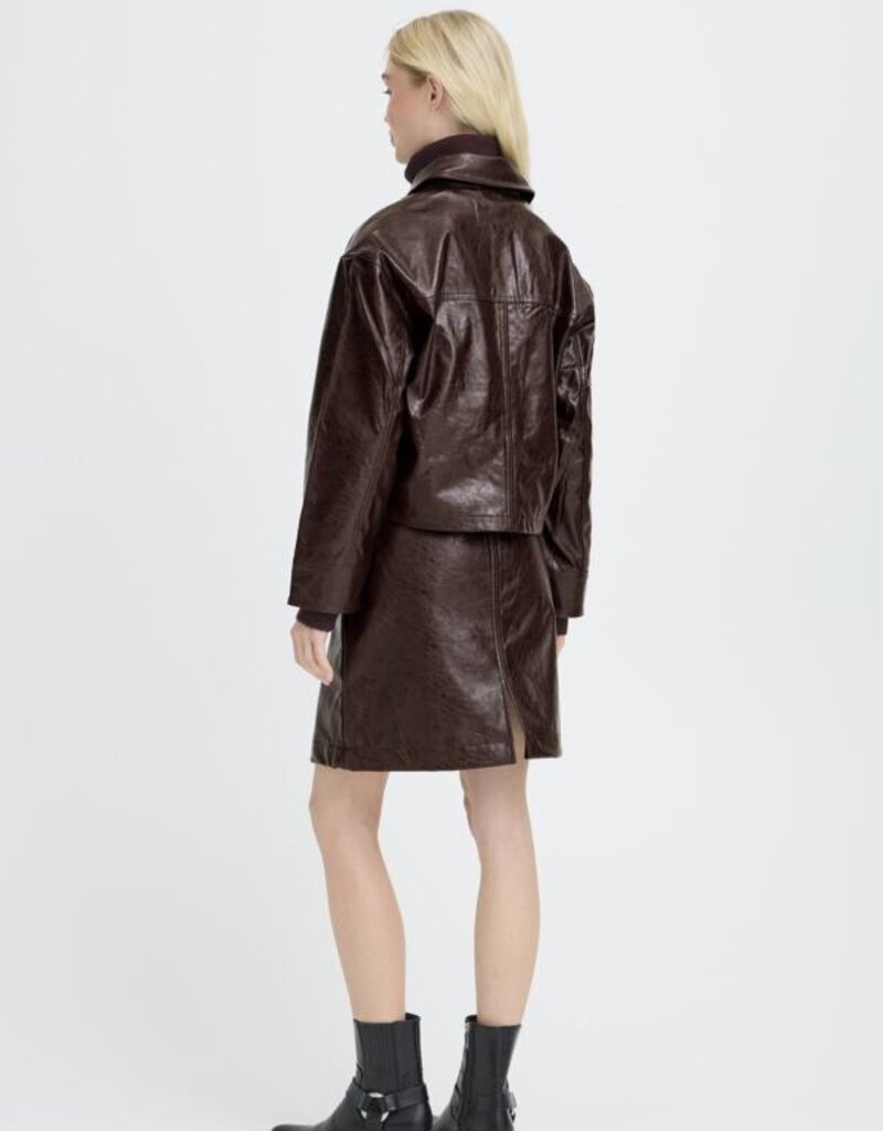 B.Young Daina Faux Leather Skirt in Chocolate