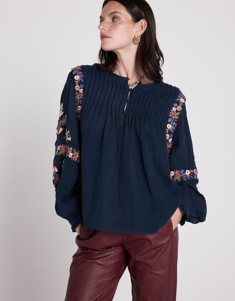 Louizon Ploum Embroidered Blouse in Navy